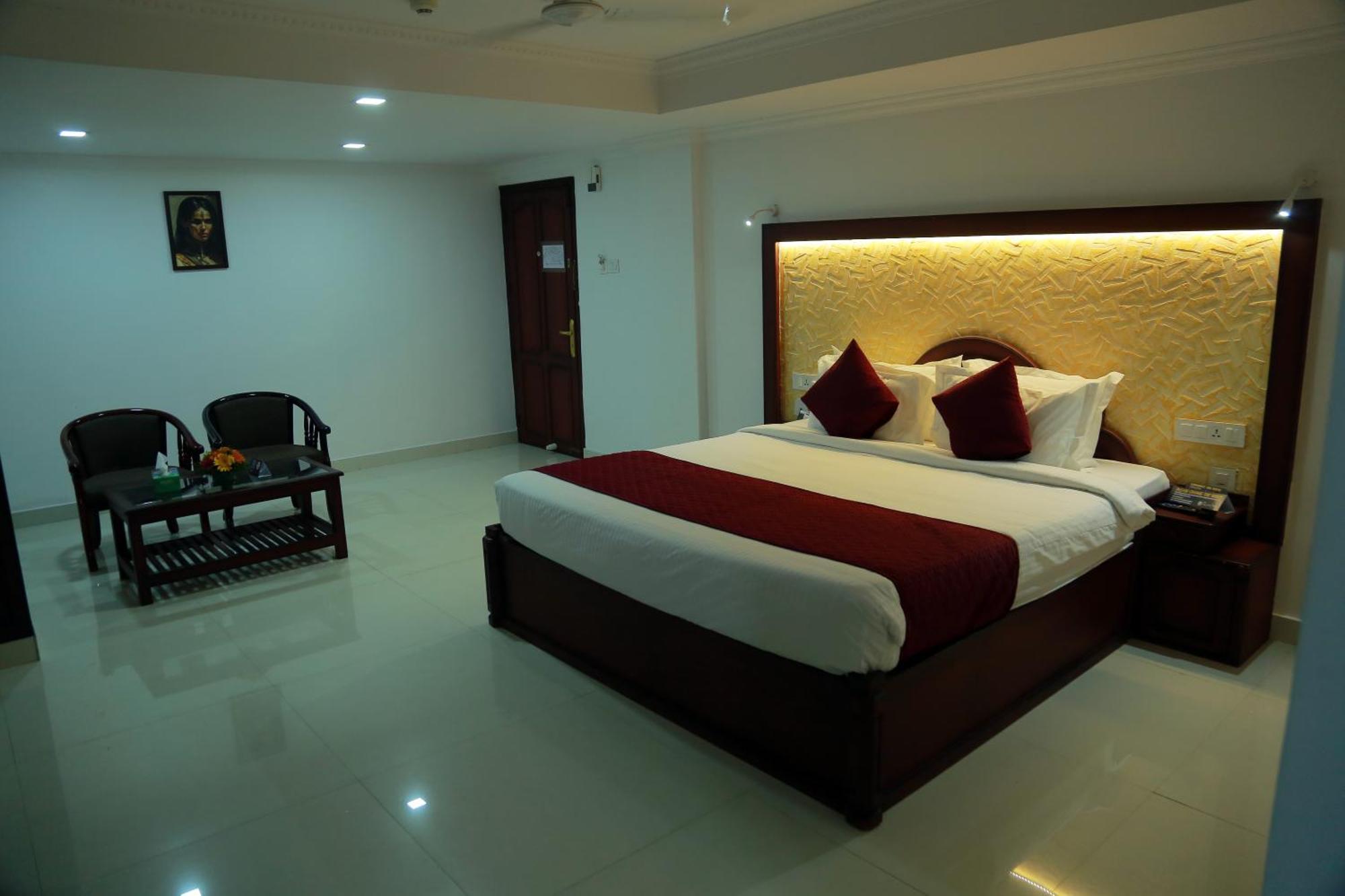 Hotel Savera Park Thrissur 外观 照片