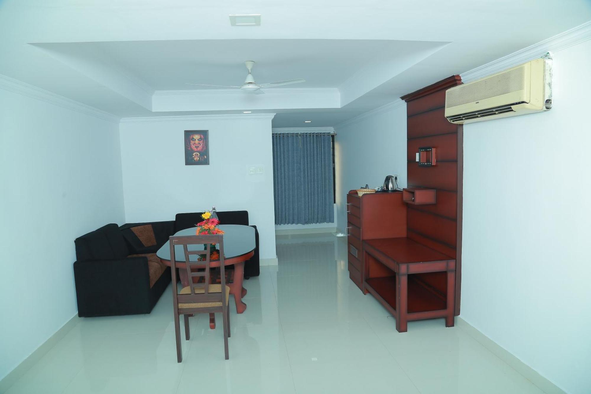 Hotel Savera Park Thrissur 外观 照片