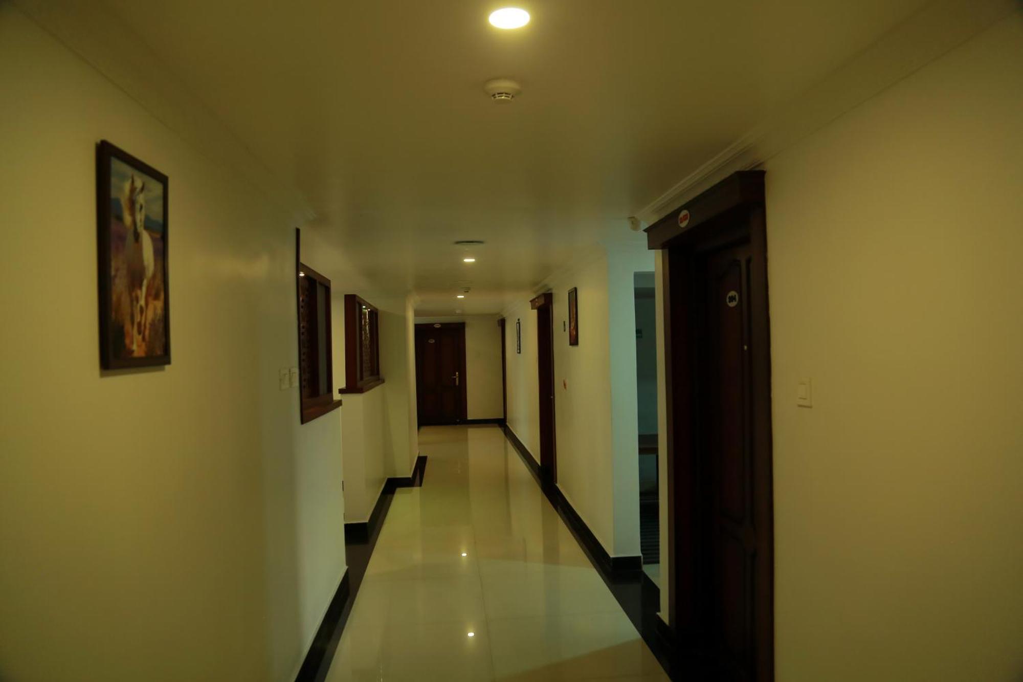 Hotel Savera Park Thrissur 外观 照片
