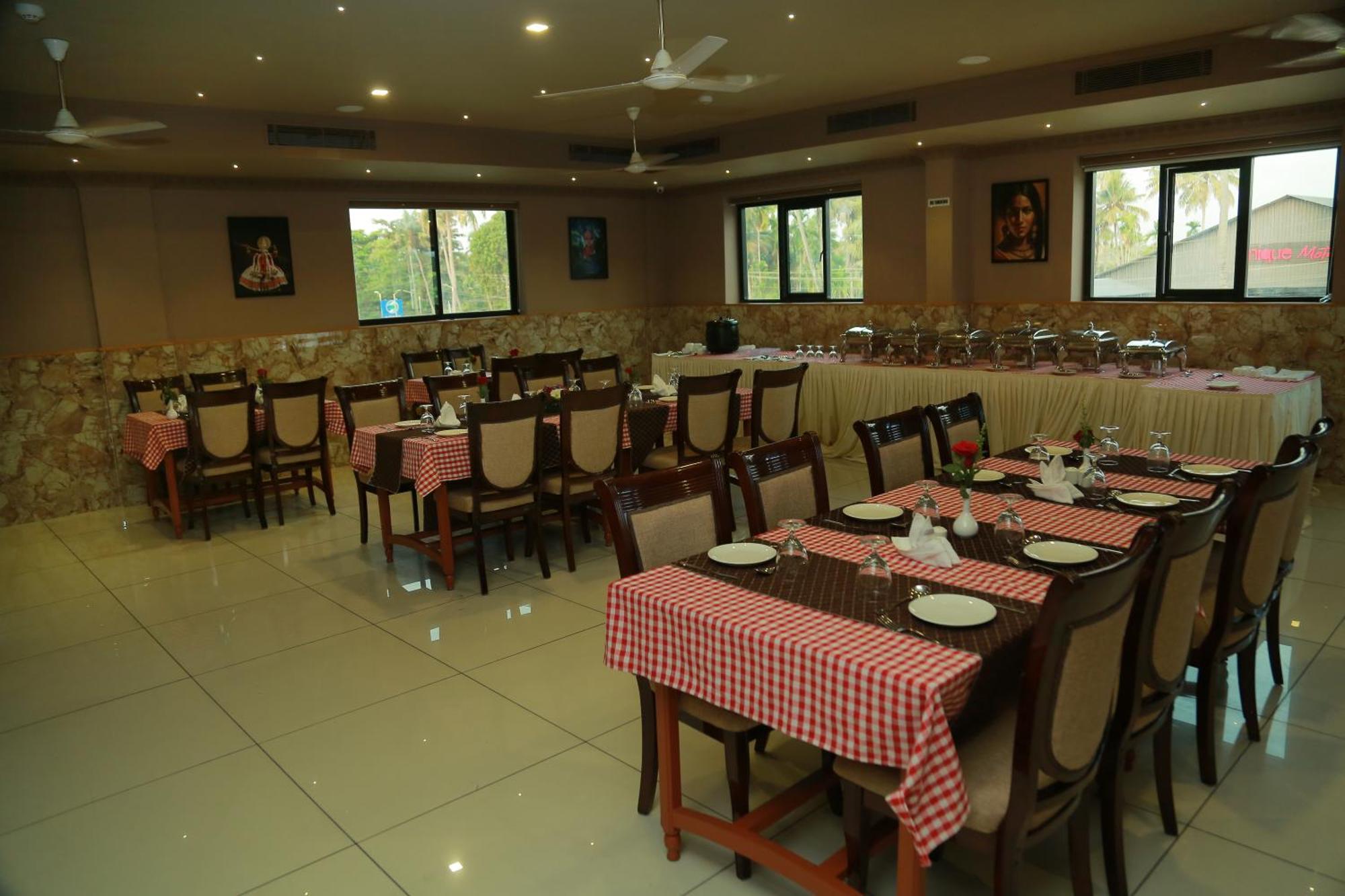 Hotel Savera Park Thrissur 外观 照片