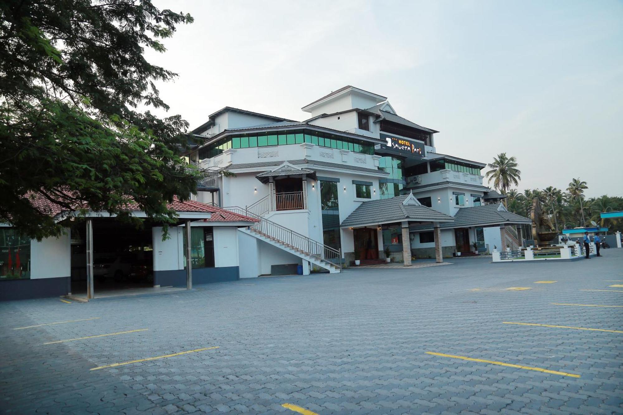 Hotel Savera Park Thrissur 外观 照片